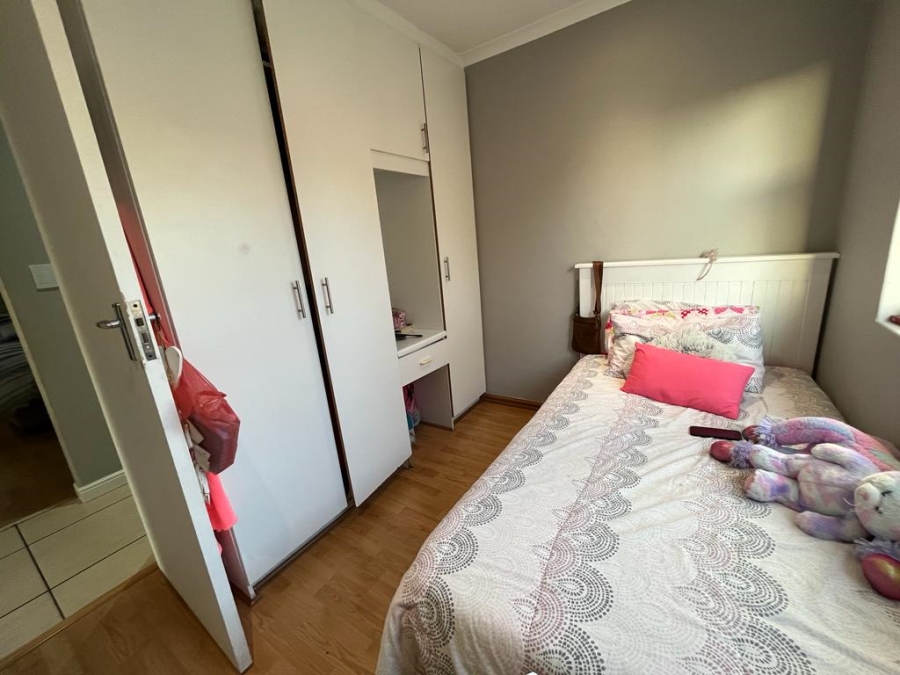 To Let 5 Bedroom Property for Rent in Richwood Western Cape